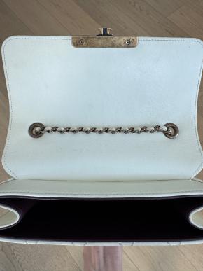Chanel Cream Quilted Leather Shoulder Bag 7