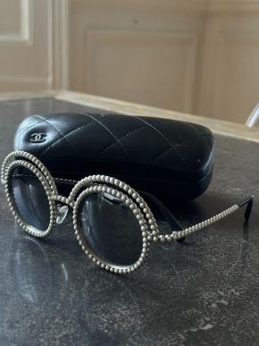 Chanel Runway Faux Pearl Sunglasses 4