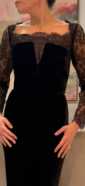 Roland Mouret Black Velvet Lace Detail Gown 2026 7