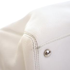 Chanel White Medium Calfskin Executive Cerf Tote 12
