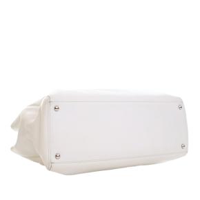 Chanel White Medium Calfskin Executive Cerf Tote 6