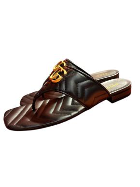 Gucci Black Leather Thong Sandals 2