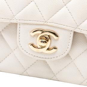 Chanel White Medium Classic Caviar Double Flap 6