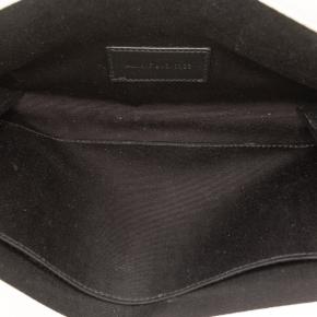 Saint Laurent Grain De Poudre Matelasse Cassandre Flap Pouch 4