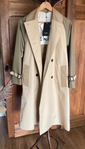 MaxMara Weekend Beige Colour Block Trench 3