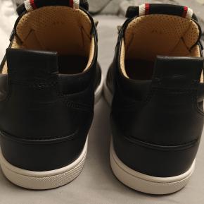 Louboutin F.A.V Fique A Vontade 4