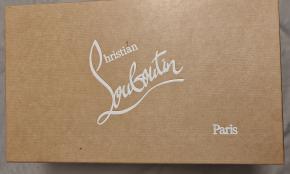 Louboutin F.A.V Fique A Vontade 12