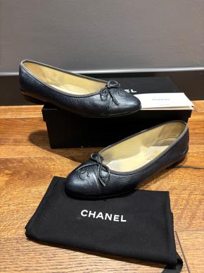 Chanel Navy Blue Leather Ballet Flats 4