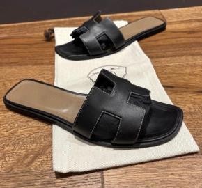 Hermes Black Leather Oran Sandals 5