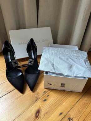 Manolo Blahnik Black Satin Seneca 105 Pumps 7