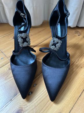 Manolo Blahnik Black Satin Seneca 105 Pumps 2