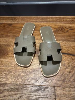 Hermes Etoupe Epsom Oran Sandals 8
