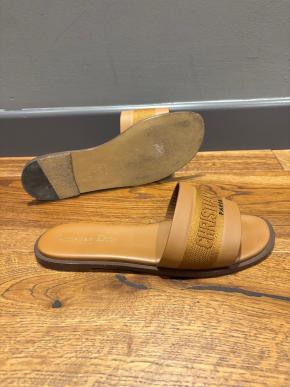 Dior Tan Leather Slides 8