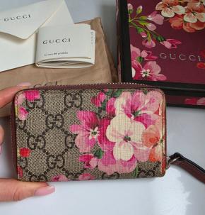 Gucci Supreme Bloom Purse 5