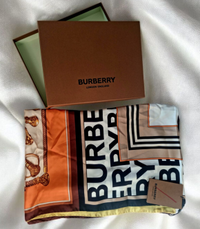 Burberry cannes Extra Long Scarf 7
