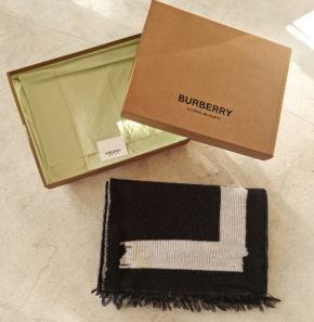 Burberry Wool Blend Love Scarf 6