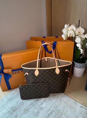 Louis Vuitton Medium Neverfull 2