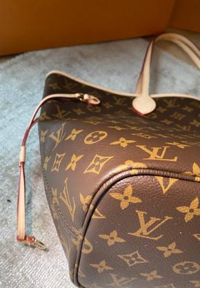 Louis Vuitton Medium Neverfull 6