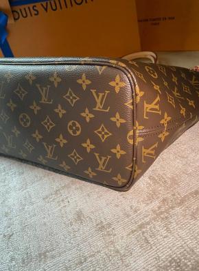 Louis Vuitton Medium Neverfull 9