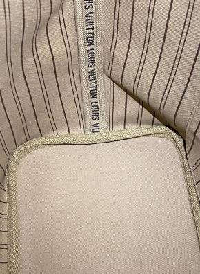 Louis Vuitton Medium Neverfull 11