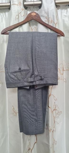 Tom Ford Bespoke Grey Wool Suit 8