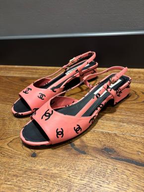 Chanel Pink CC Heeled Sandals 2