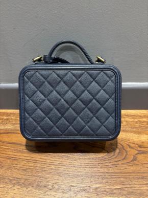 Chanel Blue Quilted Vanity Bag 8