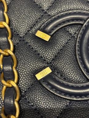 Chanel Blue Quilted Vanity Bag 10