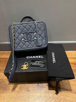 Chanel Blue Quilted Vanity Bag 2
