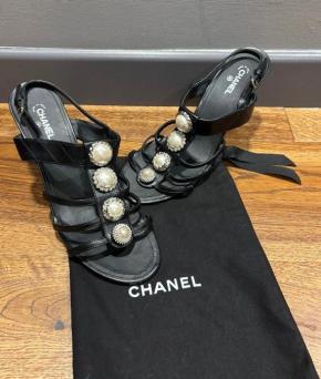 Chanel Faux Pearl Embellished Sandals 3