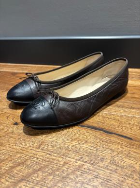 Chanel Black Leather Ballet Flats 2