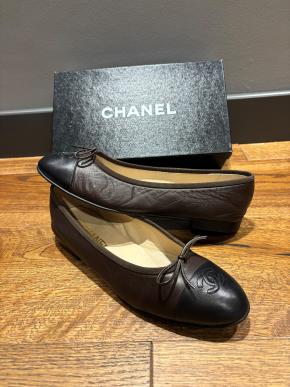Chanel Black Leather Ballet Flats 6