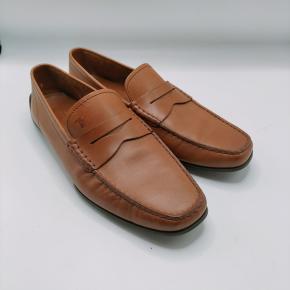Tod's Tan Leather Loafers 2