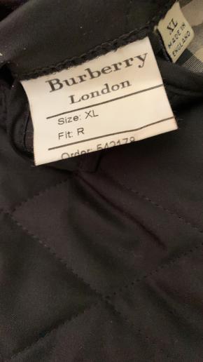 Burberry Black Quilted Jacket 21