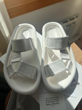 MM6 White Leather Sandals 2