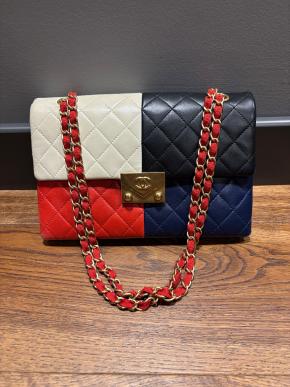Chanel Quilted Colourblock Shoulder Bag 2