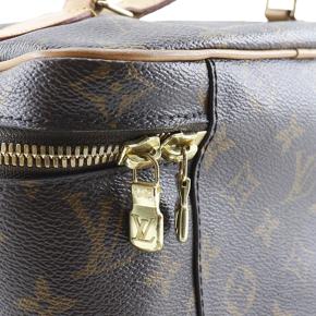 Louis Vuitton Coated Canvas Monogram Nice BB Vanity Case 10
