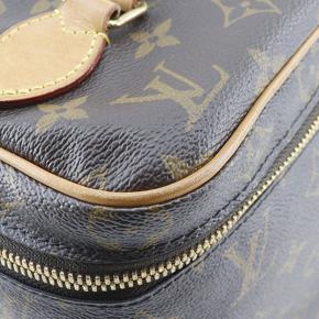 Louis Vuitton Coated Canvas Monogram Nice BB Vanity Case 11