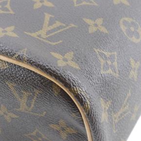 Louis Vuitton Coated Canvas Monogram Nice BB Vanity Case 12