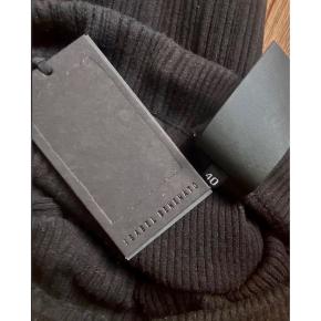 Isabel Benenato Black Stretch Midi Skirt 3