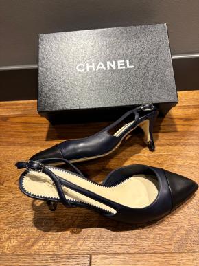 Chanel Bicolour Leather Slingback Sandals 6