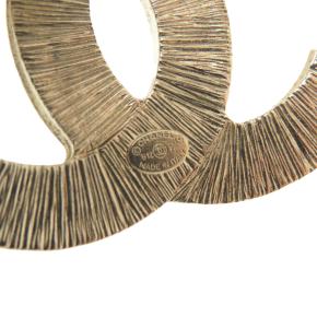 Chanel CC Enamel Pin Brooch 4