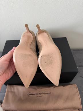 Gianvito Rossi Beige Suede Pumps 6