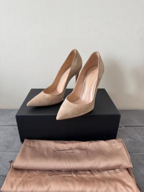 Gianvito Rossi Beige Suede Pumps 3