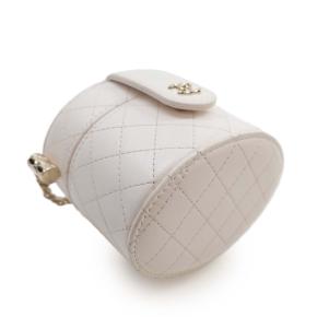 Chanel White Mini Quilted Lambskin CC Allure Vanity Case 13