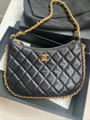 Chanel Black Quilted Leather Shoulder bag 2