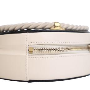 Chanel Black Crumpled Calfskin En Vogue Round Bag 12