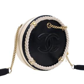 Chanel Black Crumpled Calfskin En Vogue Round Bag 3