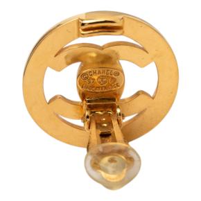CC Gold Plated Turn Lock Clip On Earrings 3