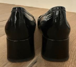 Chloe Black Patent Leather Marcie Flats 6